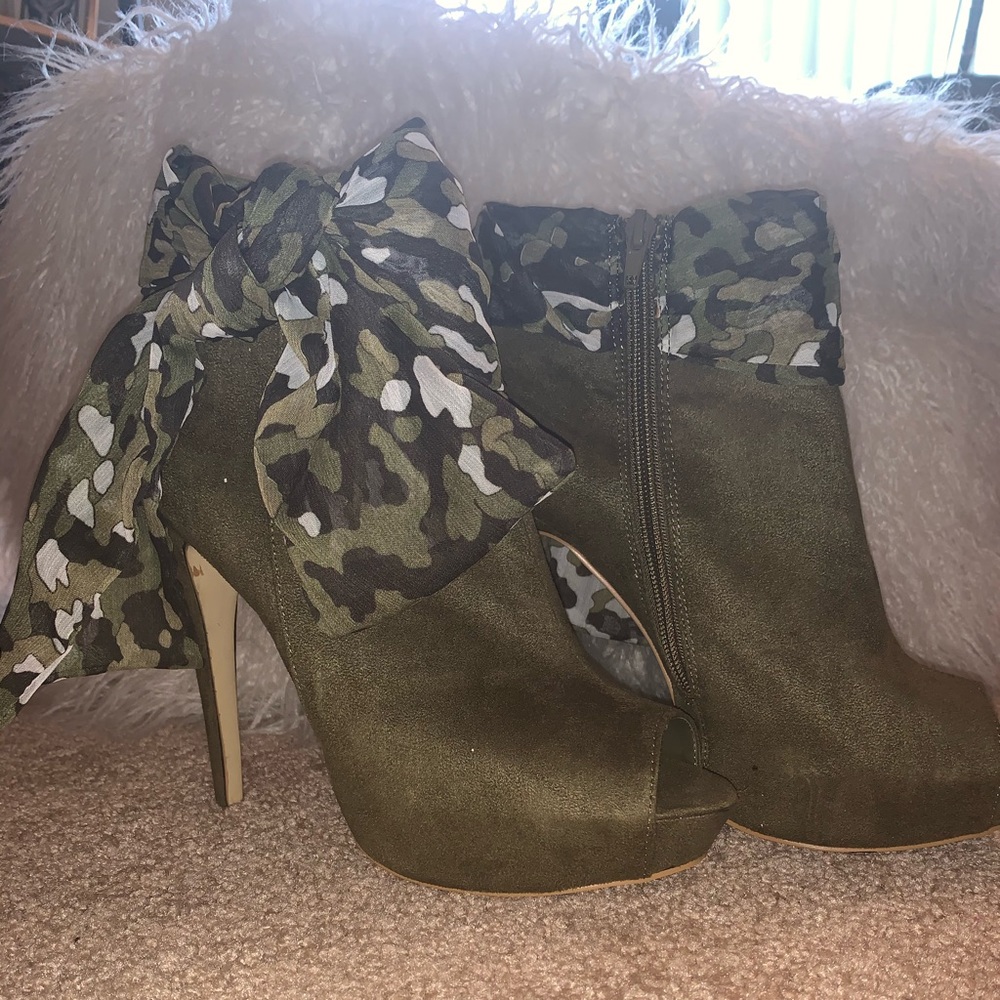 Army Green Peep Toe booties
